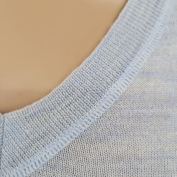 Fenn Wright Manson Pale Blue Merino Wool Vneck Sweater Women's Small - Picture 4 of 11